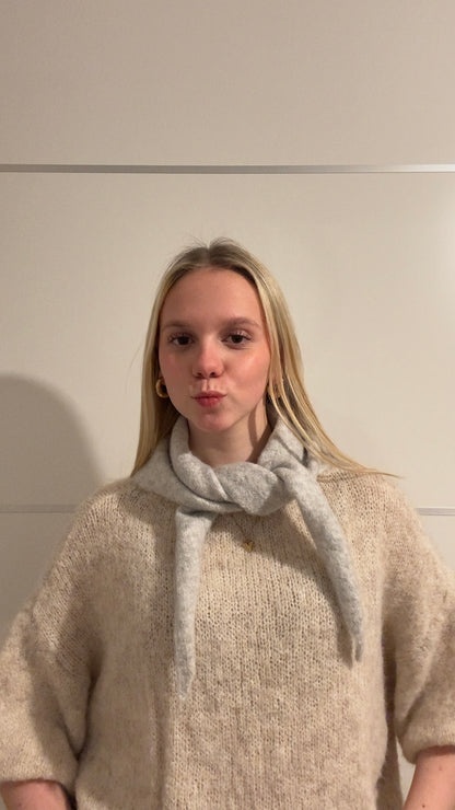 Grey scarf