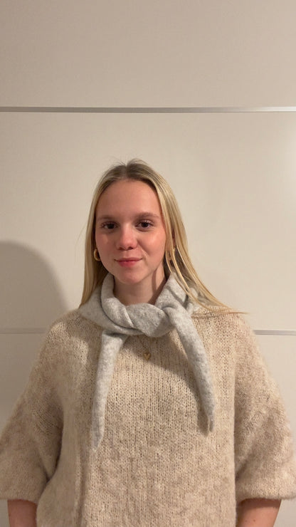 Grey scarf