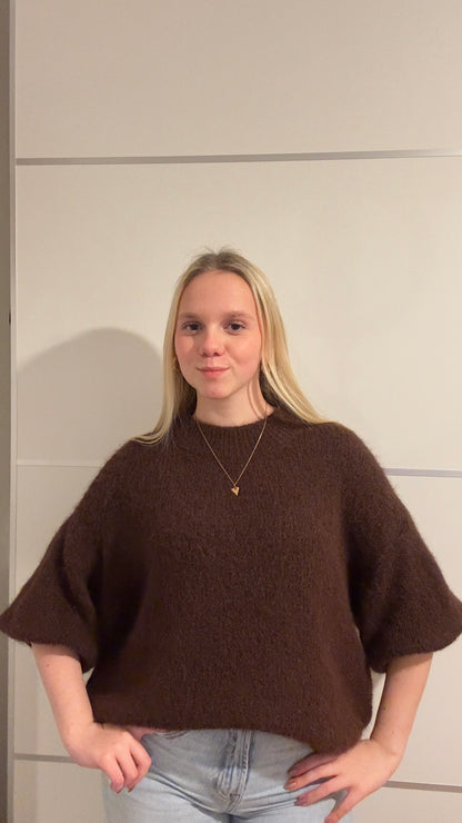 Knitted brown top