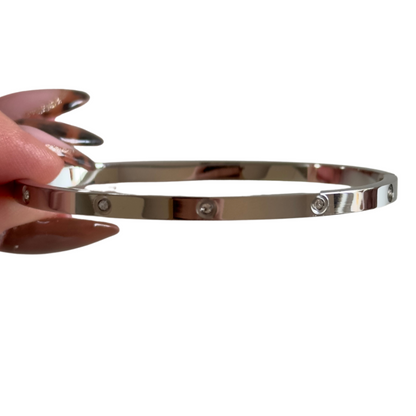 Classy bangle